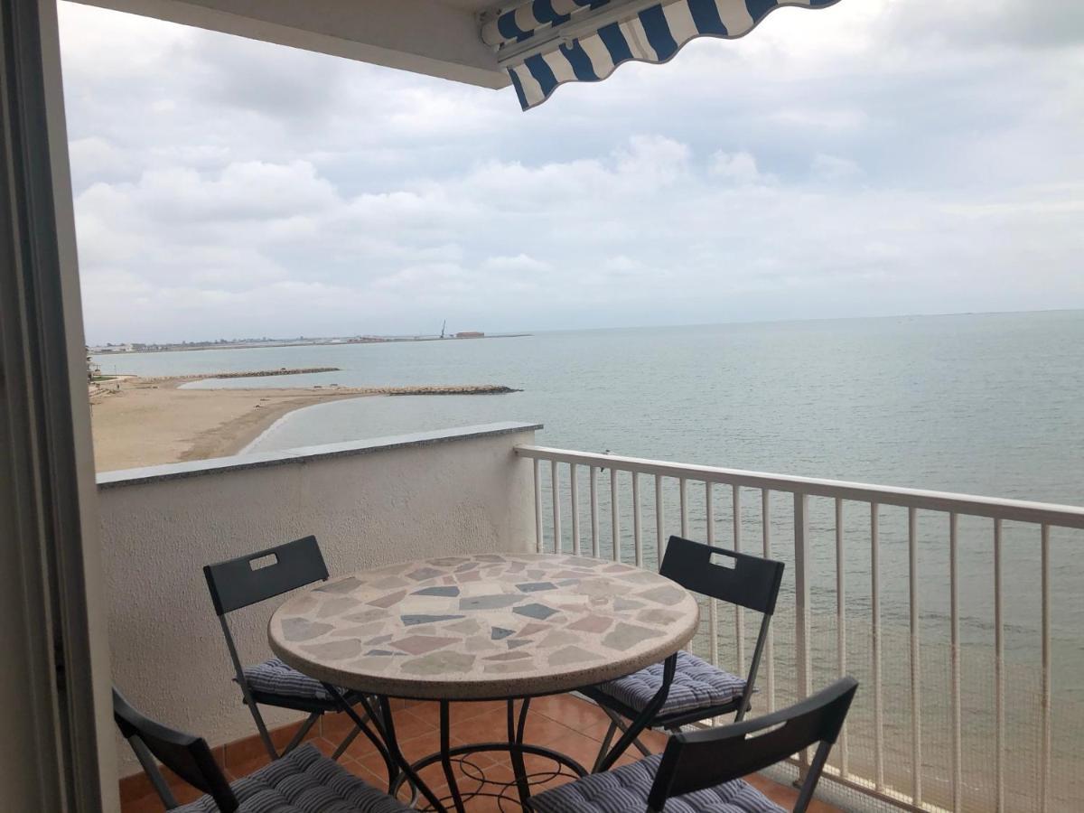 Apartamento En Primera Linea De Mar Sant Carlos de la Ràpita Kültér fotó