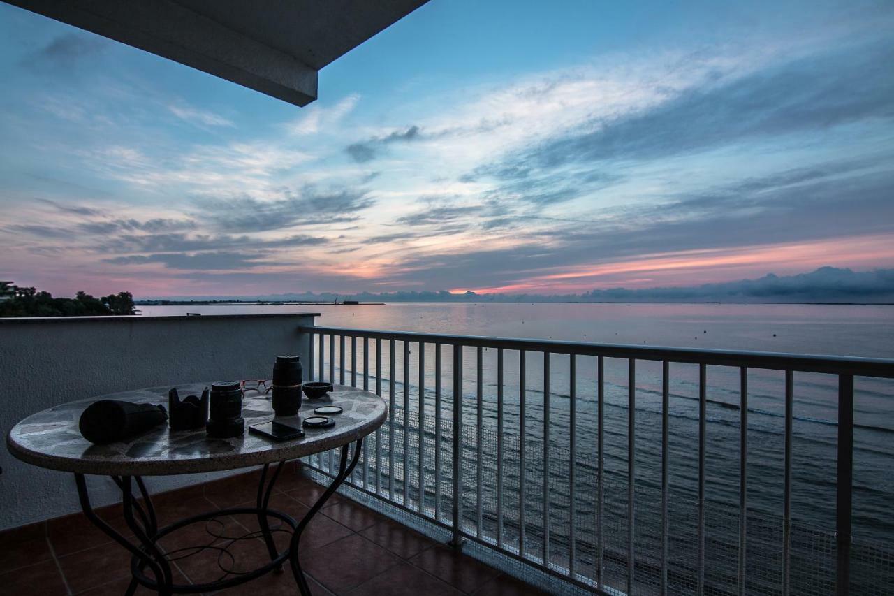 Apartamento En Primera Linea De Mar Sant Carlos de la Ràpita Kültér fotó